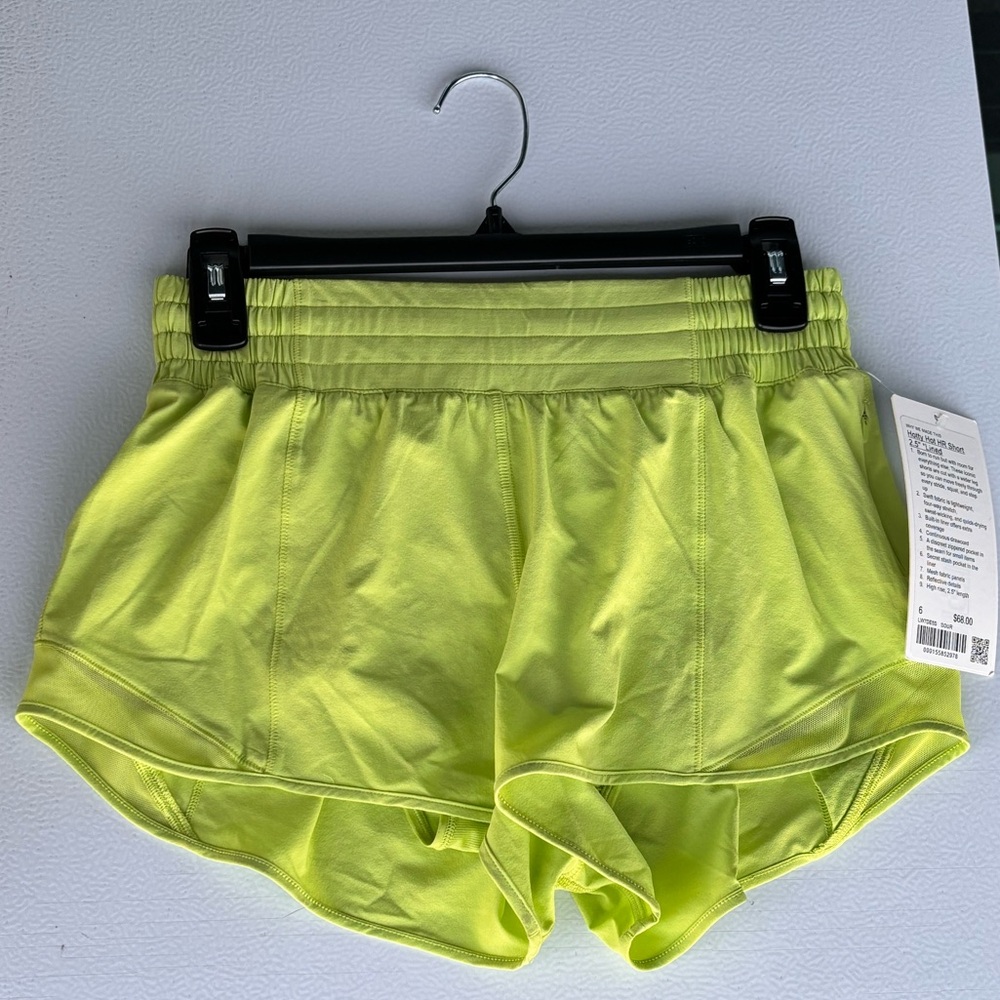 Lululemon Women's Neon Green/Yellow Hotty Hot 2.5” Lined Athletic Shorts